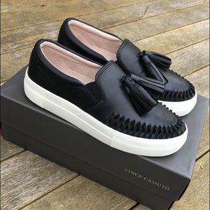 Vince Camuto Womens Kayleena Fashion Sneaker Vince Camuto Womens Kayleena Fashion Sneaker